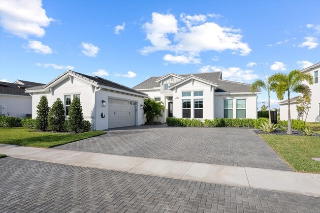 Building Photo - 4727 Estates Cir