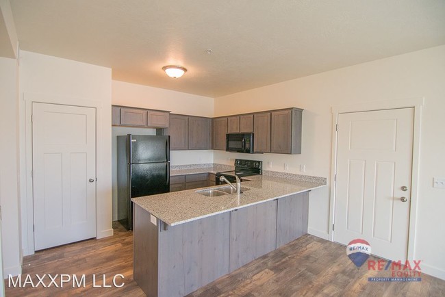 Foto del edificio - 1 br, 1 bath House - 834 E 500 S #102