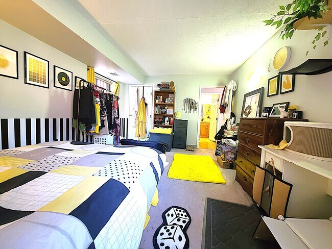 Foto del edificio - 1243 Beacon St
