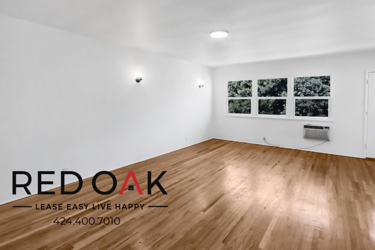 Primary Photo - Fantastic One Bedroom with Stainless Steel...