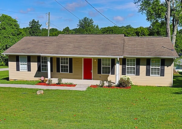 Primary Photo - 1947 Lantana Ln NW