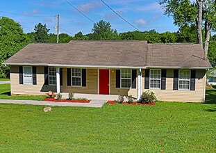 Building Photo - 1947 Lantana Ln NW