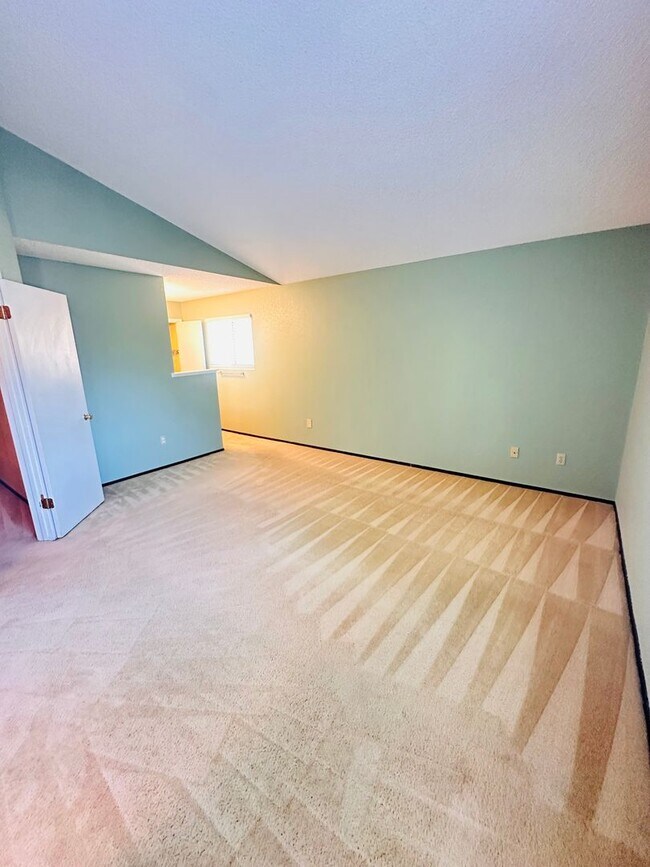 Foto del edificio - Better Invested Presents charming 4BR, 2.5...