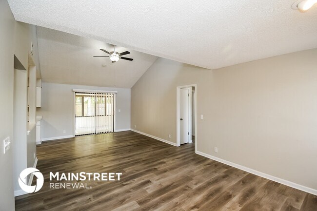 Foto del edificio - 8219 Crosswind Rd