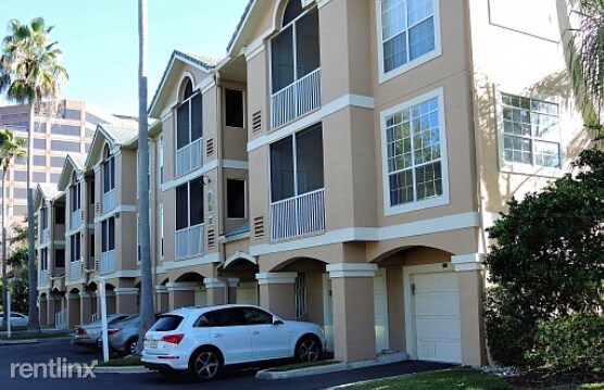 Building Photo - 1 br, 1 bath Condo - 2210 Bay Club Circle