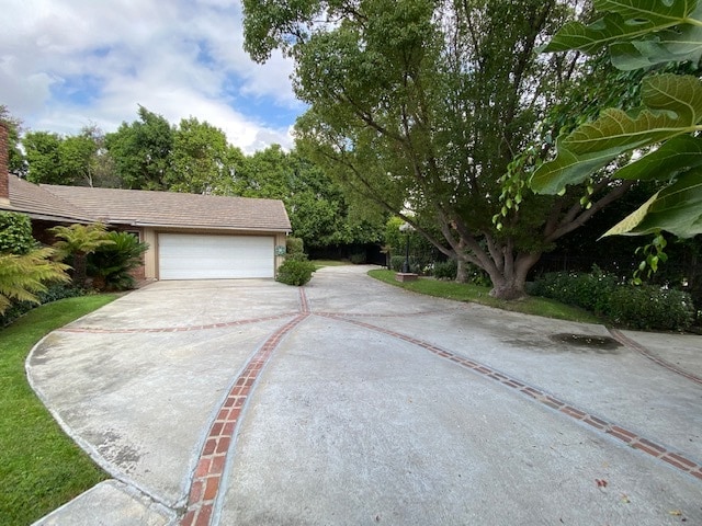 Gated Driveway - 4629 Forman Ave