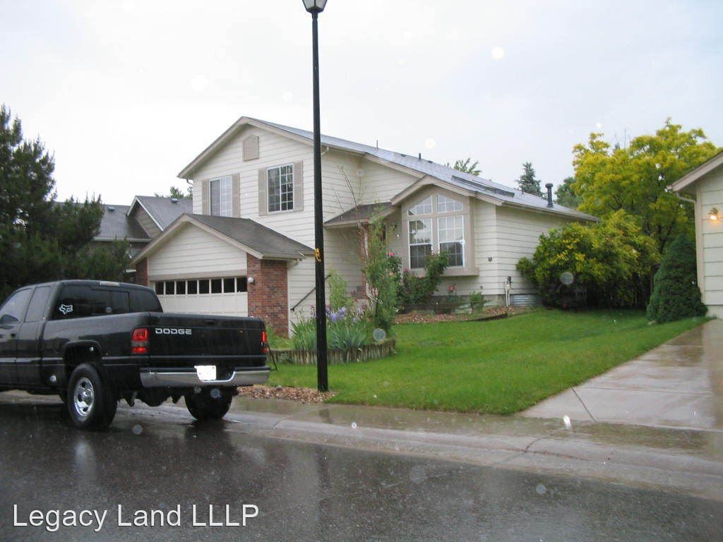 Primary Photo - 3 br, 2.5 bath House - 8974 S Bermuda Run