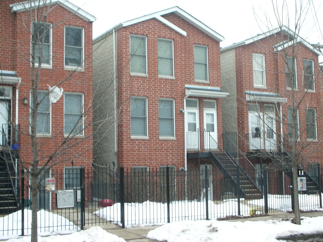 Primary Photo - 118 S Leavitt St
