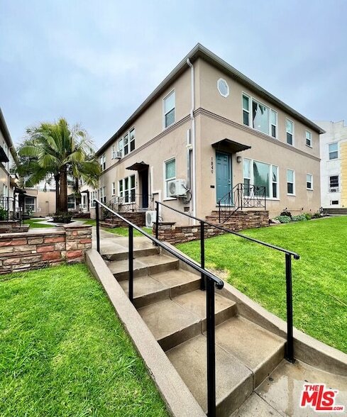 Building Photo - 1843 Normandie Ave
