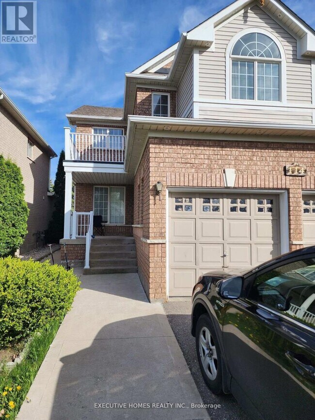 Photo du bâtiment - 114 Porchlight Rd