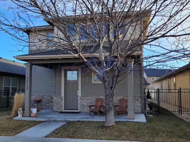 Building Photo - FIRST MONTH RENT FREE! Stunning Home Close...