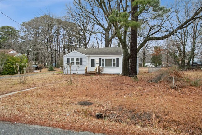 Building Photo - Rancher in Newport News