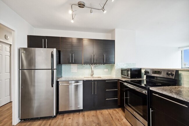 Foto del edificio - 5701 N Sheridan Rd