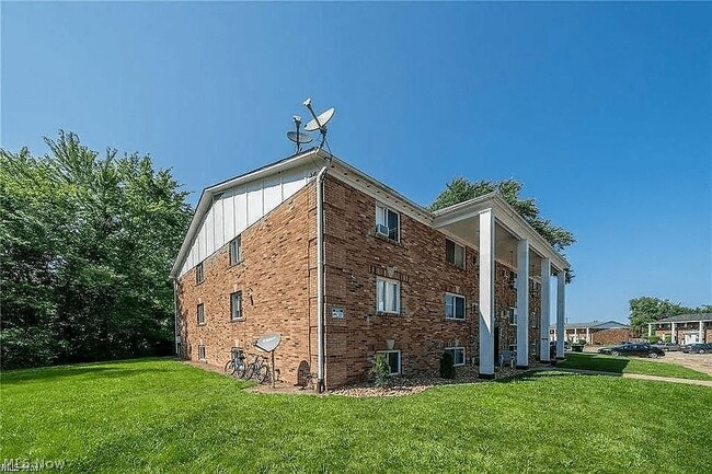 Foto del edificio - 676 S Shore Ct