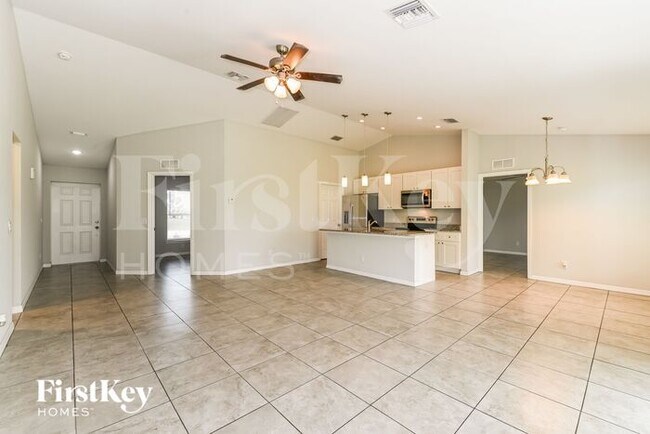 Building Photo - 912 Trafalgar Parkway