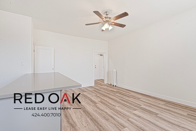 Foto del edificio - Recently Redone Two Bedroom with Striking ...