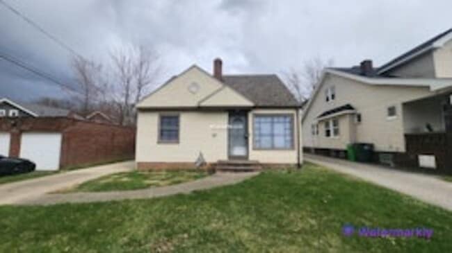 Building Photo - 5015 E 113th St