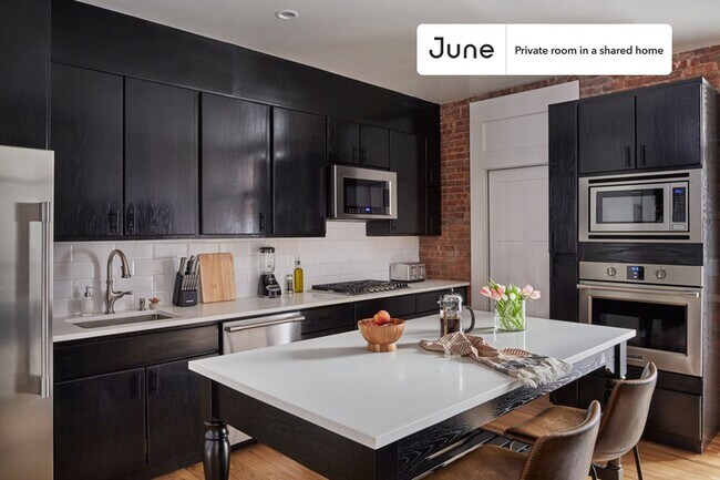 Foto del edificio - Room in Shared 11.0 bed/7 bath home