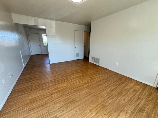 Foto del edificio - 920 N Leverett Ave