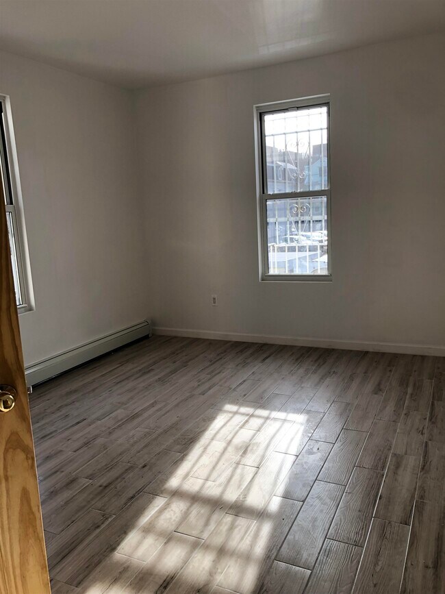 Foto del edificio - 207 Fairview Ave
