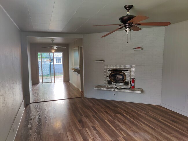 Foto del edificio - 6446 S Gove St