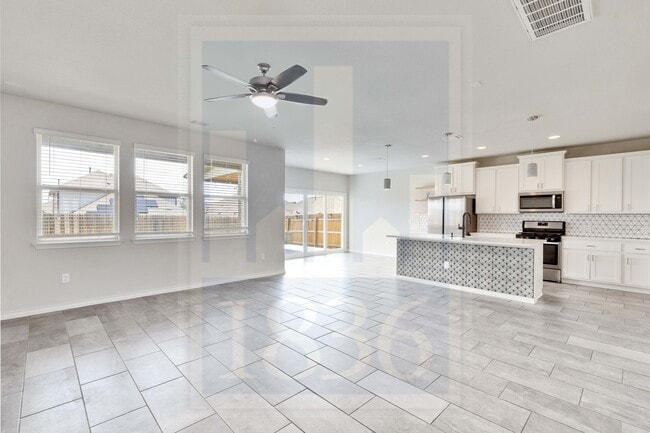 Building Photo - 7604 Vidrine St