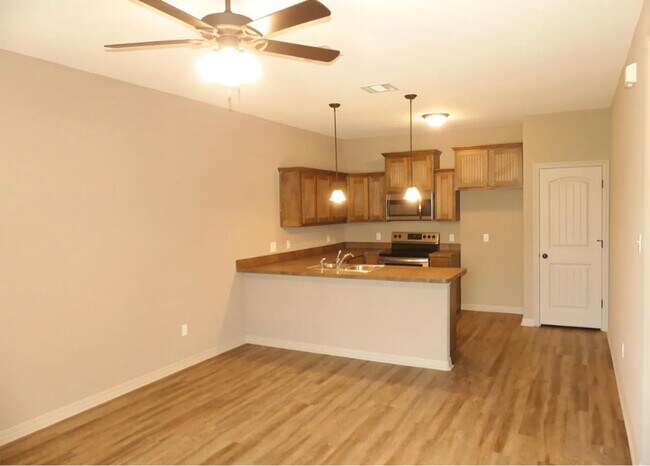 Foto del edificio - 101 Capps St