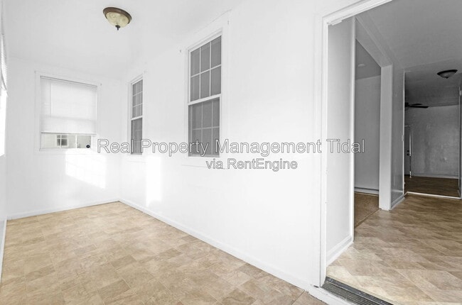 Building Photo - 1035 23rd St