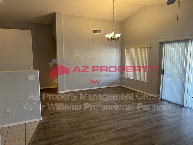 Foto del edificio - 2994 N 147th Ln