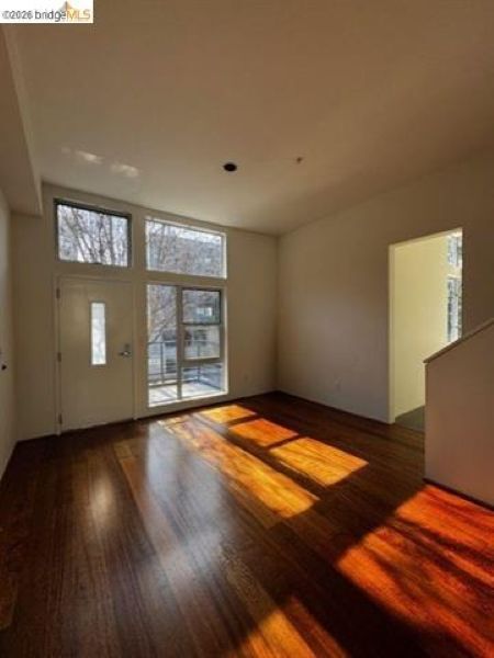 Building Photo - 42 Iron Horse Ln