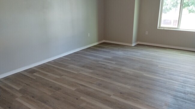 Foto del edificio - 3322 SW Delaney Pl