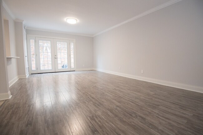 Living/Dining Room - 1909 Brun St