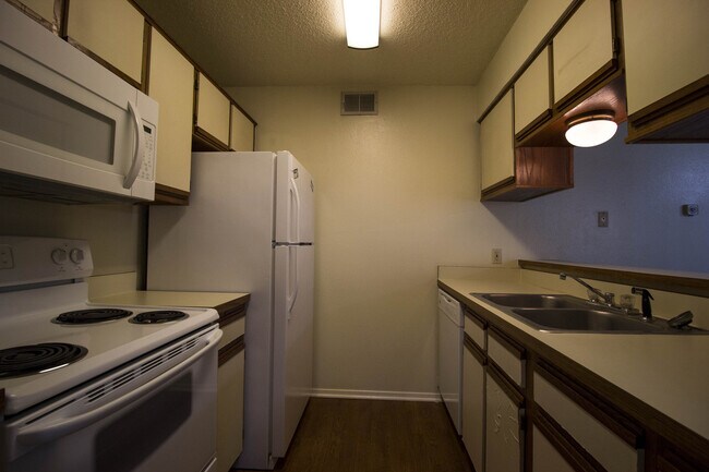 Foto del edificio - 218 N Texas Blvd