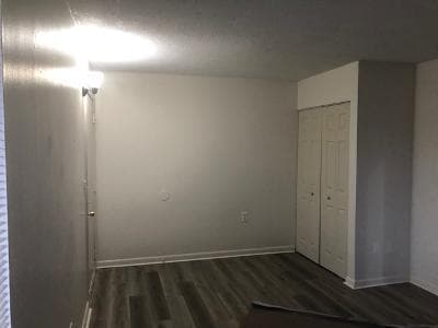 Building Photo - 244 Oakville Ave