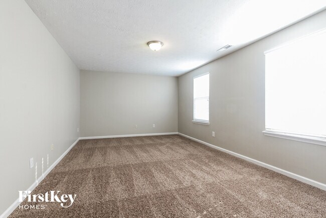 Foto del edificio - 5859 Mill Oak Dr