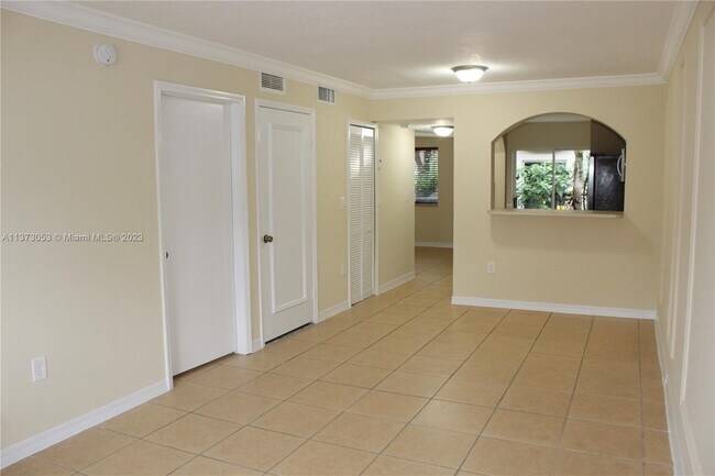 Foto del edificio - 1240 SE 28th Ct