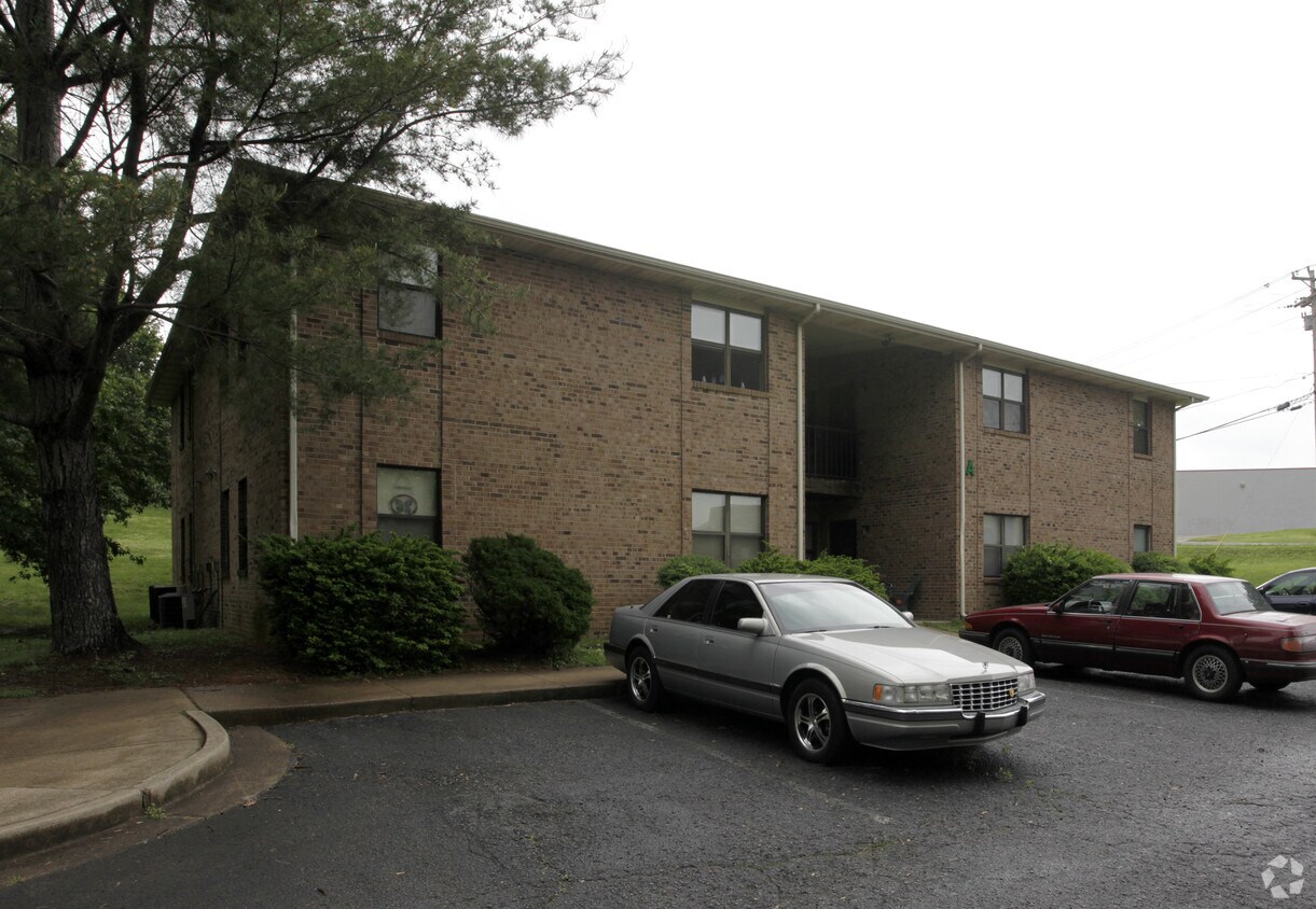 Building Photo - 108 Blurton Dr