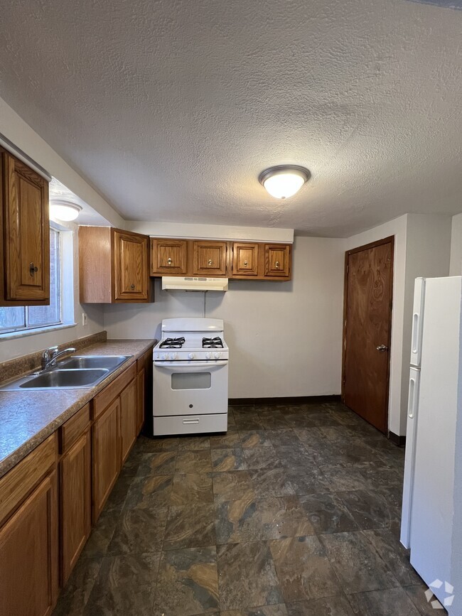 Apartments under 1,600 in Swissvale PA 4 Rentals