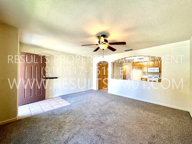 Foto del edificio - Stunning Single-Story Home in Exclusive Gated Community!