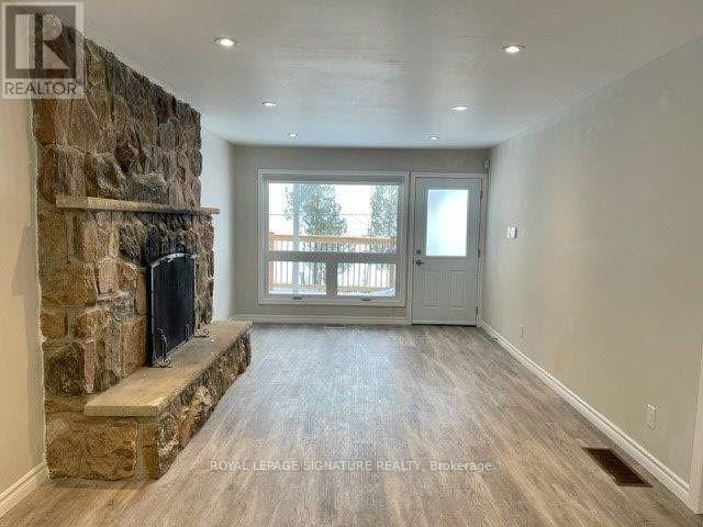 Photo du bâtiment - 5749 Lakeshore Rd