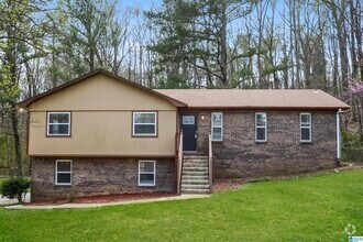 Building Photo - 721 Sleepy Hollow Dr