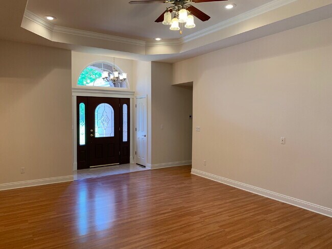 Foto del edificio - 602 SE Cambridge Pl