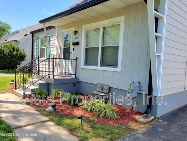 Building Photo - 214 Kenoak Dr