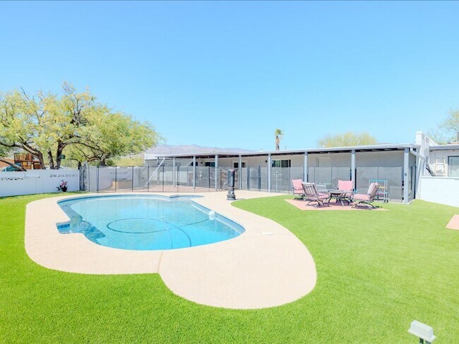 Building Photo - 1 Bedroom 1 Bathroom FULLY FURNISHED or UN...