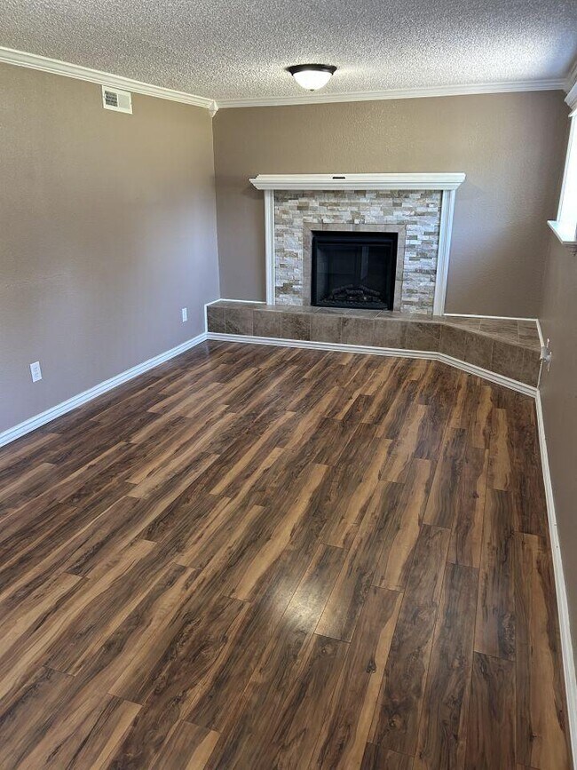 Foto del edificio - 4 bedroom in Billings MT 59102
