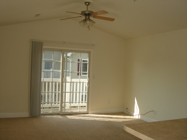 Building Photo - 1200 Black Diamond Dr