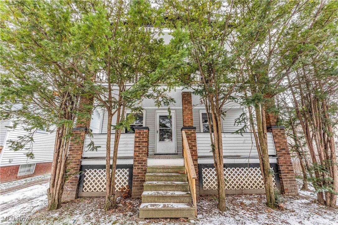 Primary Photo - 11601 Headley Ave
