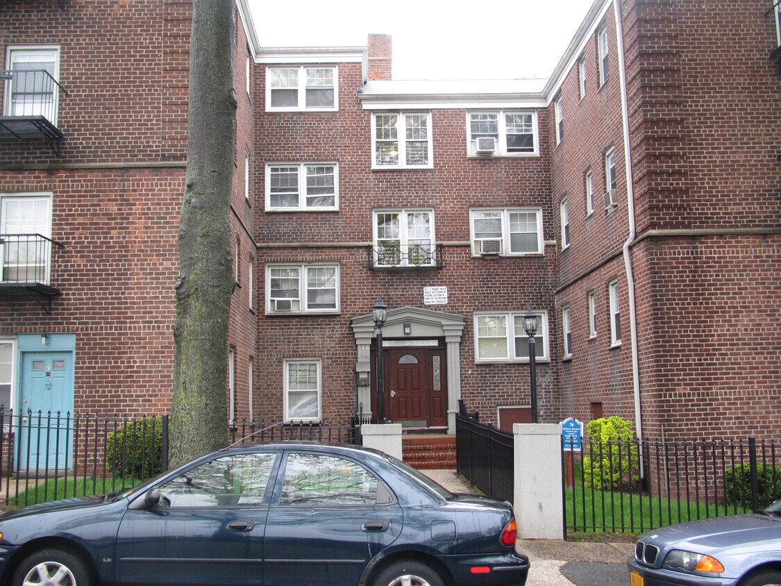 FRONT - 66 Melmore Gdns