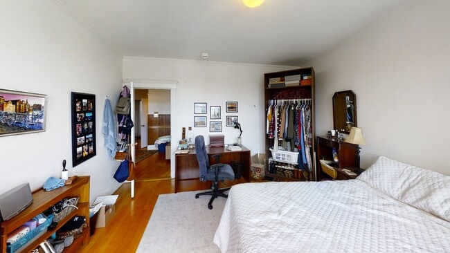 Building Photo - 2 Sutherland Rd