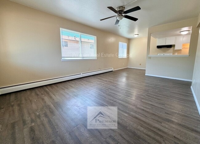 Foto del edificio - 1466 Hathaway Dr